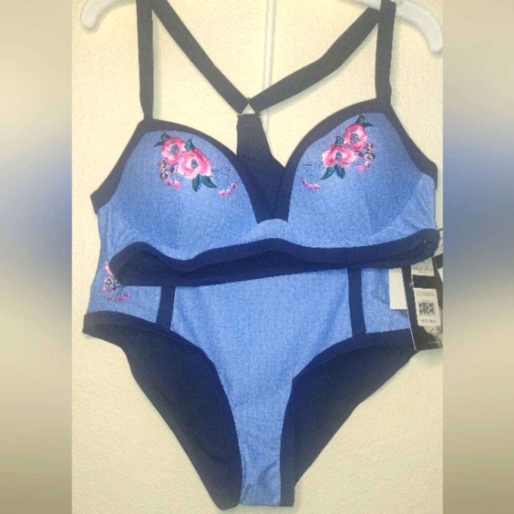 Marilyn Monroe swim wear